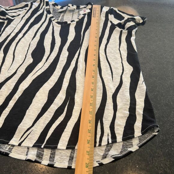 Rachel Zoe Women’s Linen Zebra Stripe Short Sleeve Top Black/White 1X - Picture 11 of 16